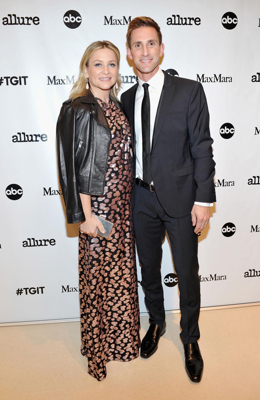 Das Baby Ist Da Grey S Anatomy Star Jessica Capshaw Zeigt Ihre Susse Tochter Ok Magazin