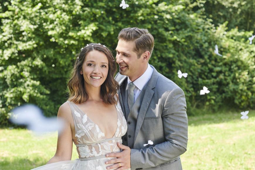 Awz Traumhochzeit So Schon Ist Jenny Steinkamp Als Braut