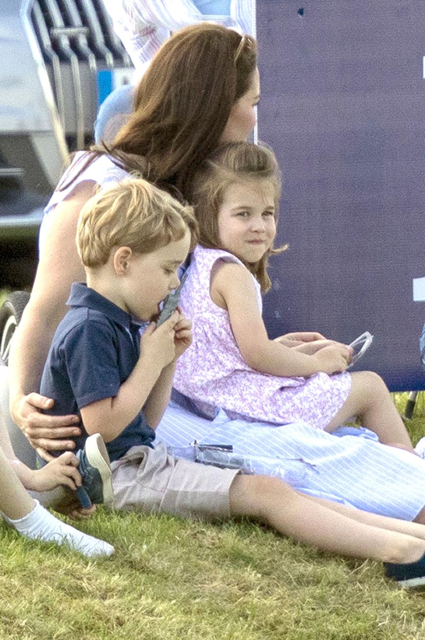 So süß: Prinz George mit Schwester Charlotte und Mama Kate.