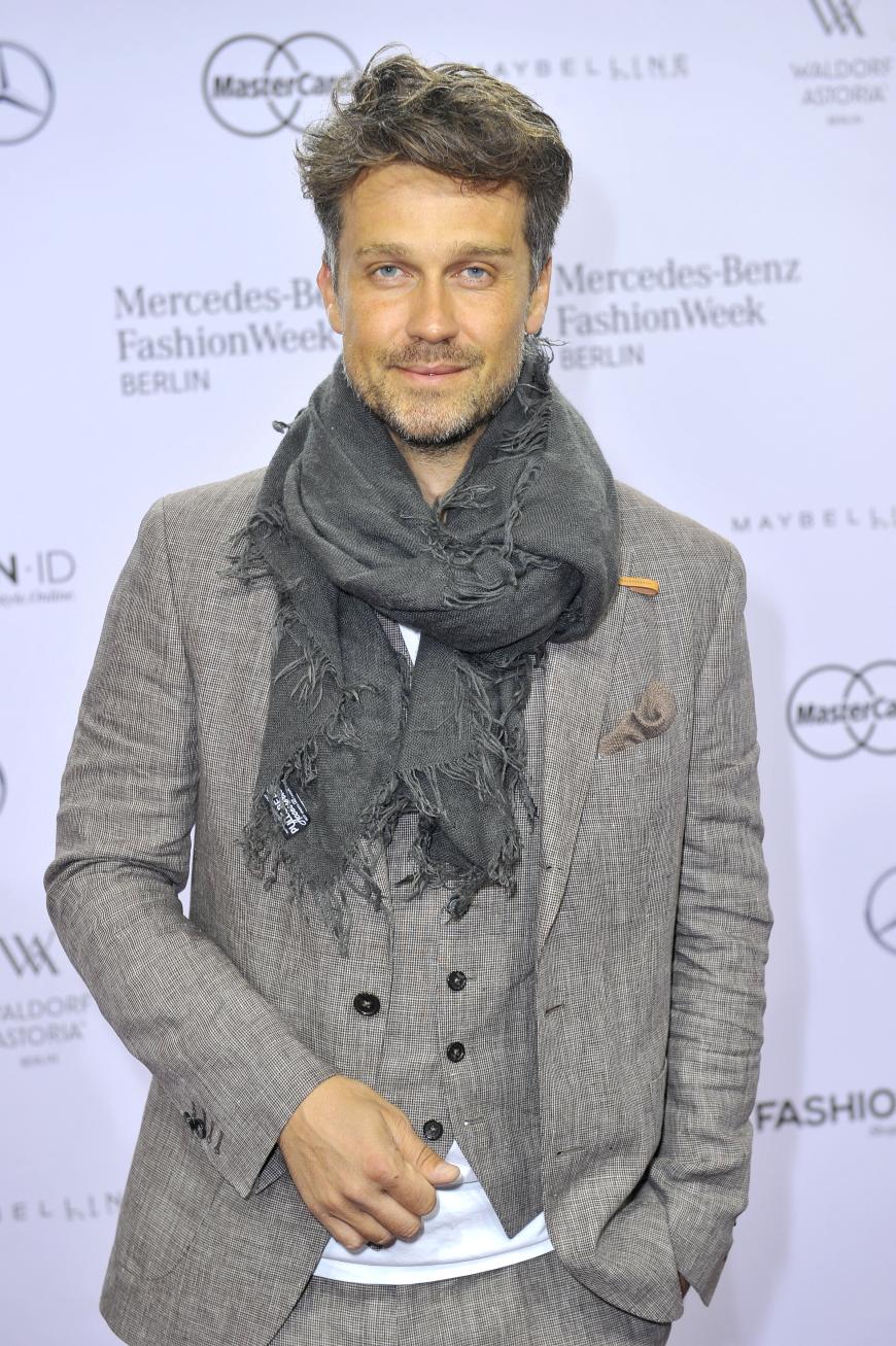 Wayne Carpendale kam zur Show von Baldessarini