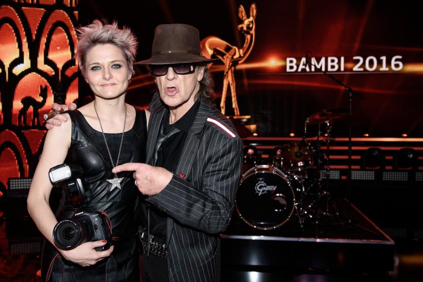 Udo Lindenberg mit seiner Freundin, ... | Stars beim Bambi ...