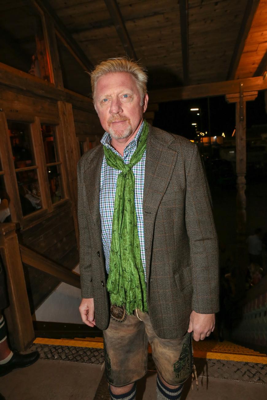 Auch Boris Becker ließ sich überraschend auf der Wiesn sehen. Heimlich schlich er sich durch den Hintereingang ins Festzelt.