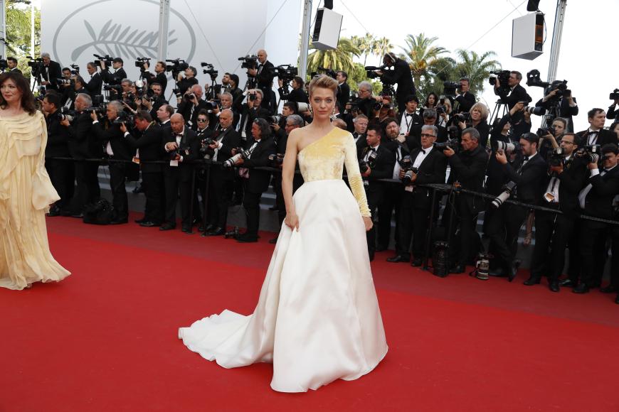 Heike Makatsch gehörte auch zu den besten Red-Carpet-Auftritten in Cannes, farblich war die deutsche Schauspielerin sogar mit Iris Berben im Einklang!