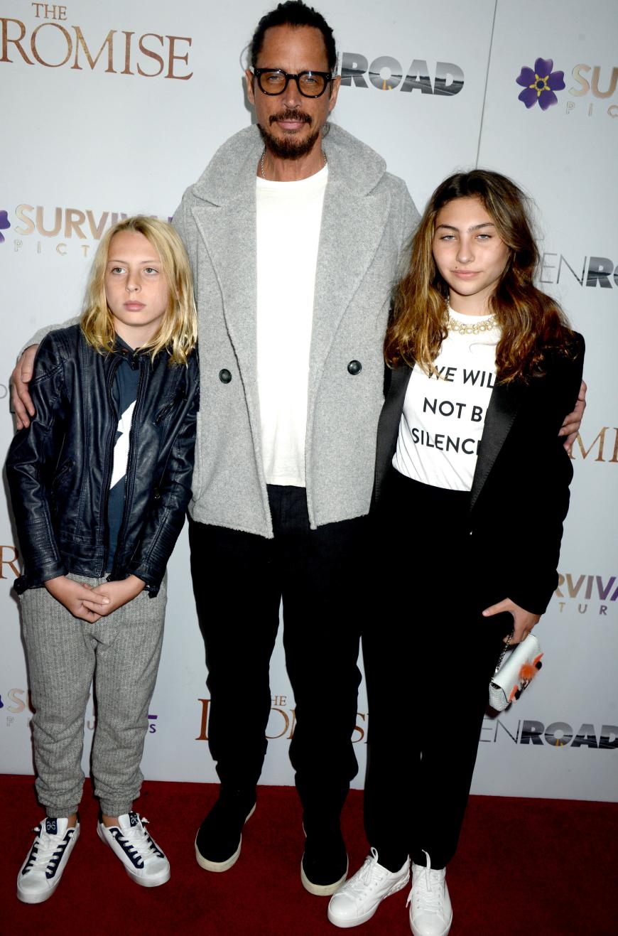 Chris Cornell mit seinen beiden Kindern Christopher (l.) und Toni (r.).