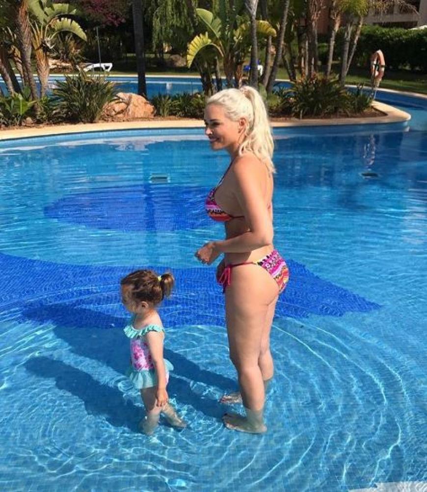 Wow! Mit diesem Bikini-Foto begeistert Daniela Katzenberger ihre Fans.