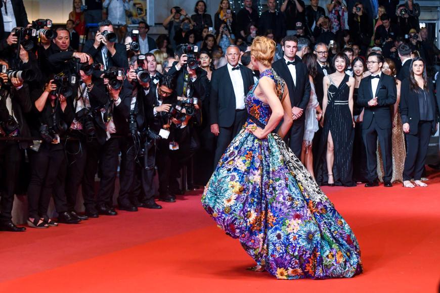 Cate Blanchett begeistert die Fotografen in Cannes.