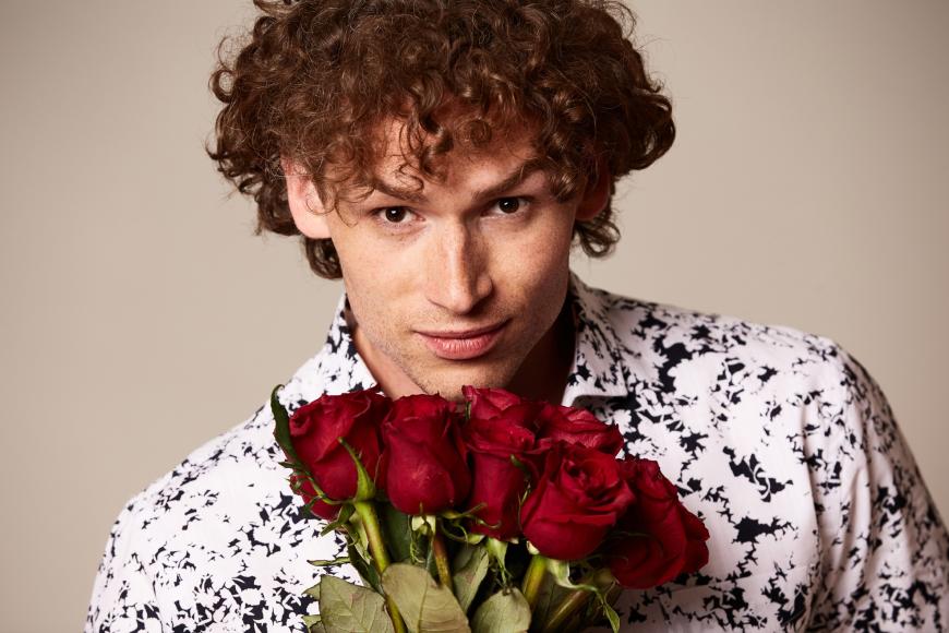 Eddy Mock, 27, Tanz- und Fitnesstrainer aus Neustadt (Keine Rose in Episode 5). Eddy auf Insta