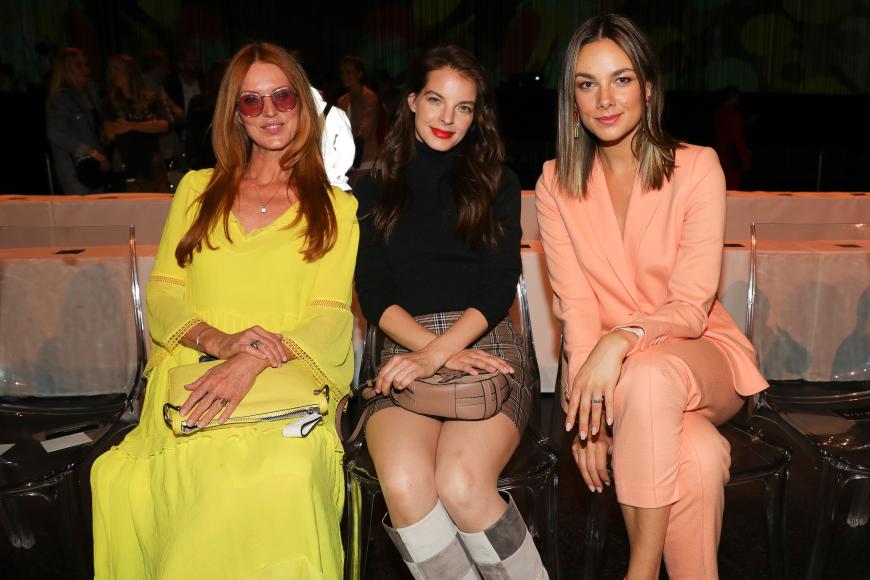 Schauspielerin Esther Schweins, Sängerin Yvonne Catterfeld und Ex-GZSZ-Star Janina Uhse