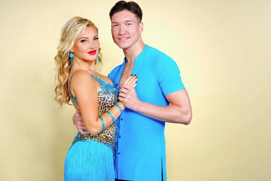 Evelyn Burdecki und ihr Tanzpartner Evgeny Vinokurov
Kurz vor dem Halbfinale hat es sich für Team EvEv ausgetanzt. In der 10. Live-Show musste sich das Tanzduo verabschieden.
