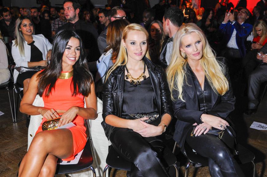 Seit der Kuppel-Show sitzt Anna neben Promis wie Fernanda Brandao und Mirja du Mont