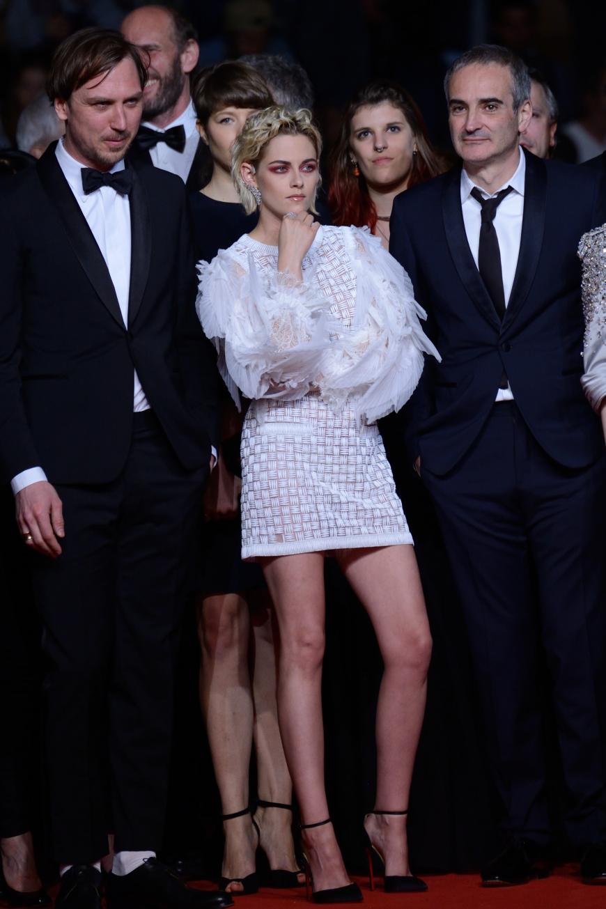 Kristen Stewart macht einen auf explodierter Vogel.