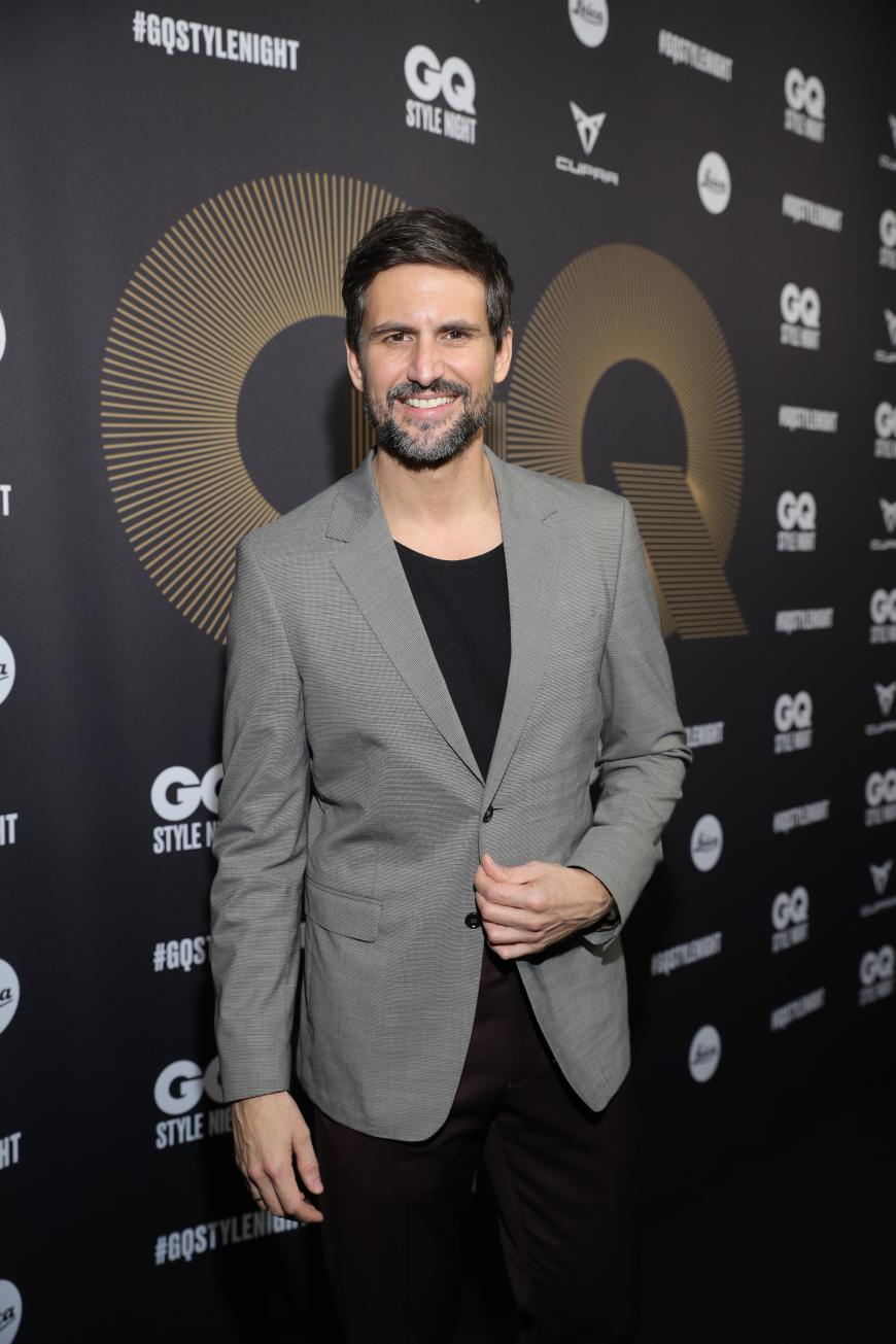 Schauspieler Tom Beck wählte einen unaufgeregten, aber dennoch klassischen Look