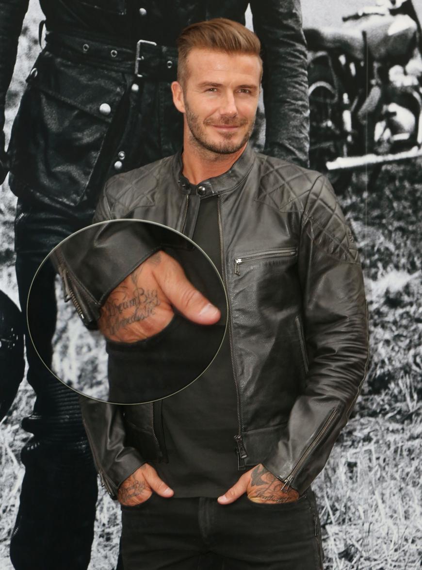 Das neueste Tattoo von David Beckham befindet sich auf seiner rechten Hand. Dabei handelt es sich um ein Zitat von Rapper Jay Z: