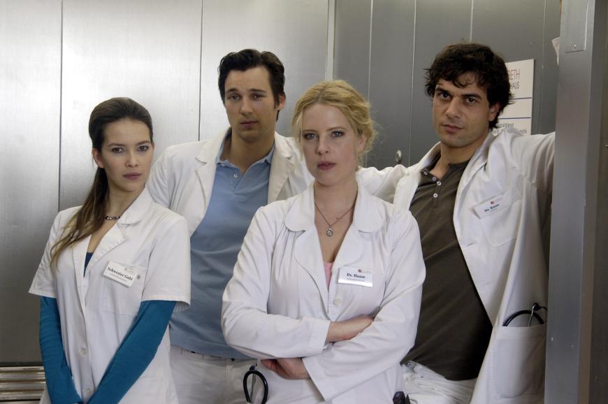 Richtig bekannt wurde Florian David Fitz aber erst, als er ab 2007-2010 in Bora Dagtekins Fernsehserie