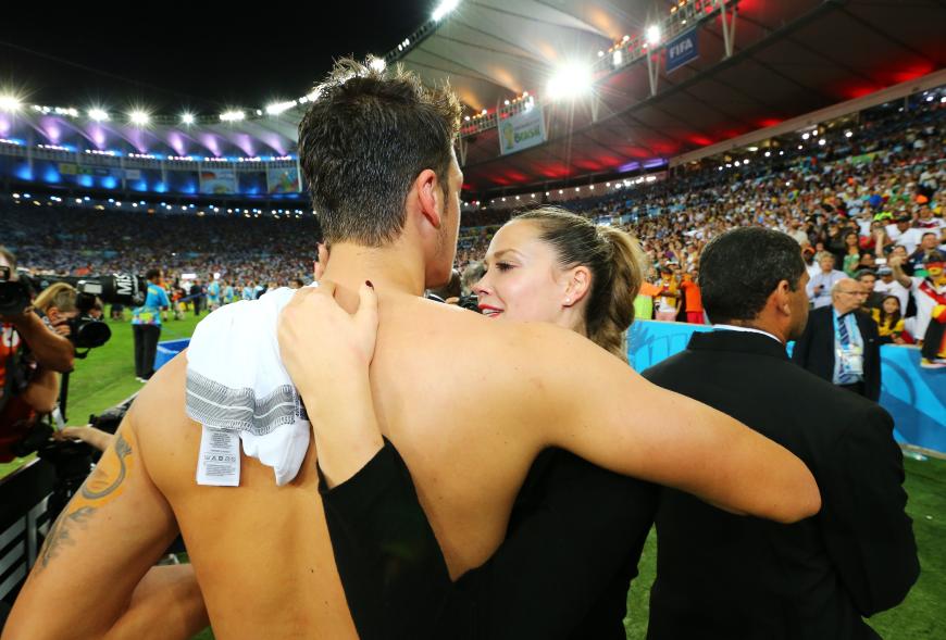 Die Trennung mit Mesut Özil, mit dem sie noch den Weltmeistertitel feierte, scheint besiegelt