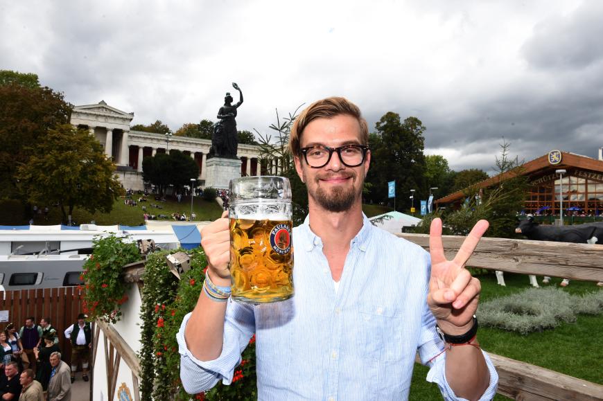 Auch Joko Winterscheidt ist zum Oktoberfest gereist