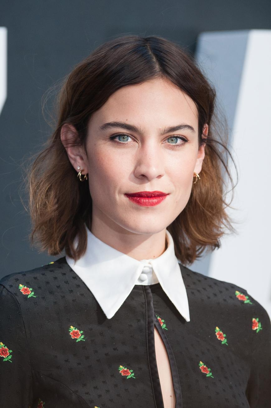 London Undone Look: Alexa Chung gilt als Stilikone und machte den „Lob“ berühmt.