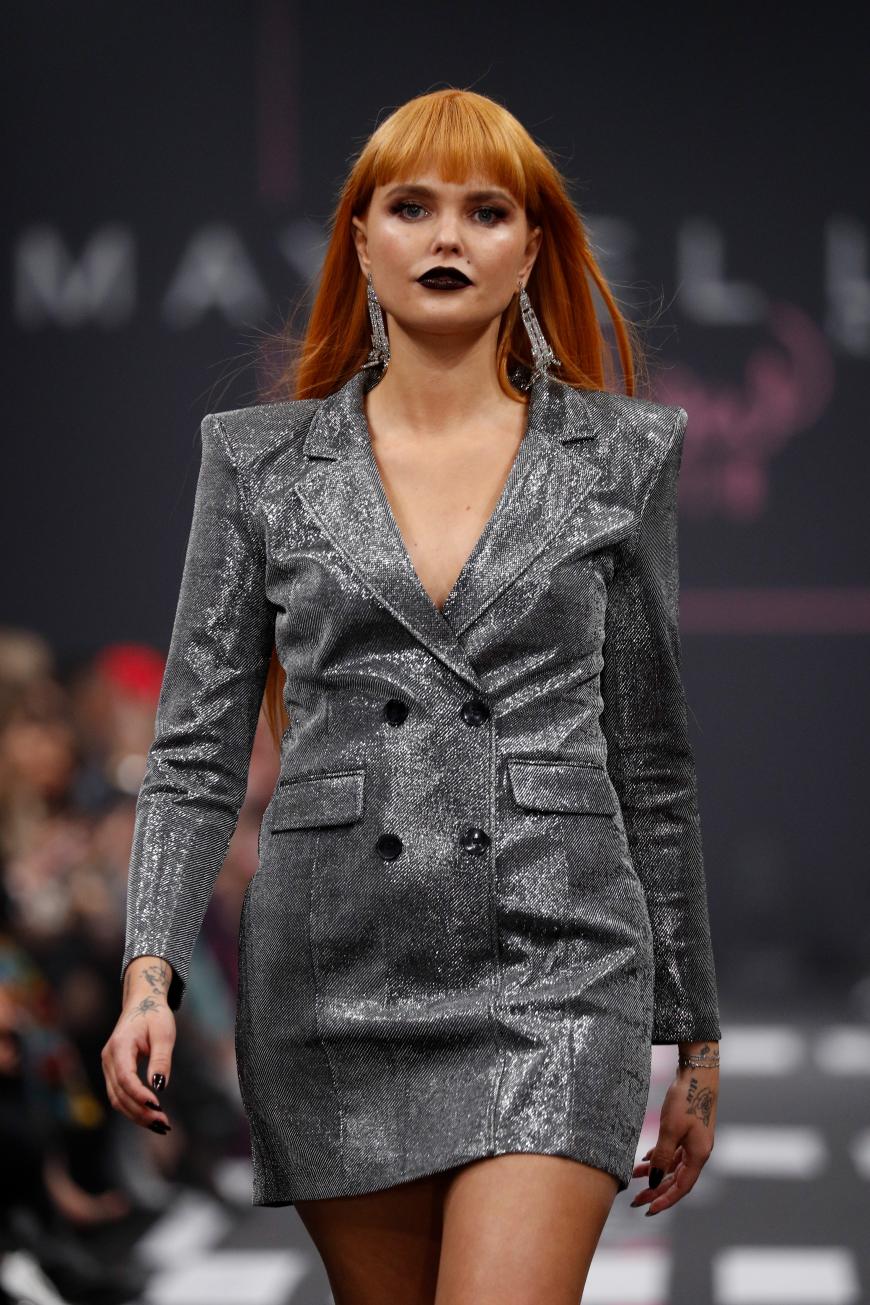 Sie rockt den Maybelline-Laufsteg: Bonnie Strange.