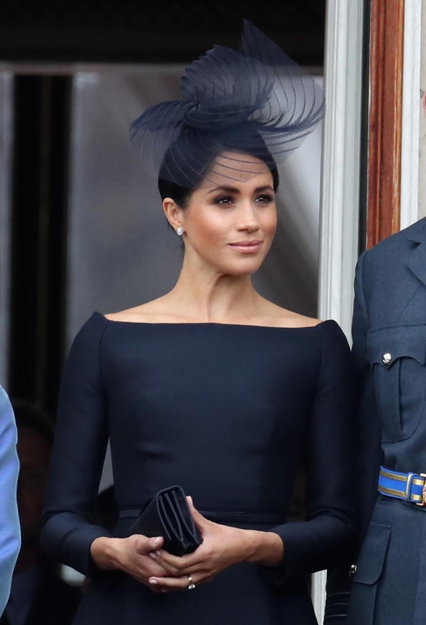 Am 10. Juli setzte die Herogin von Sussex ein modisches Statement auf dem Balkon des Buckingham-Palastes.