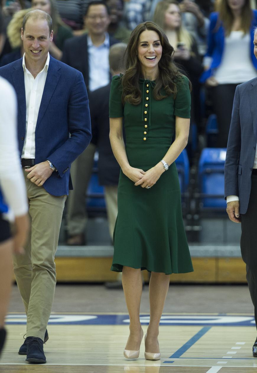 William und Kate schauten bei einem Volleyballspiel in der Okanagan Universität zu.