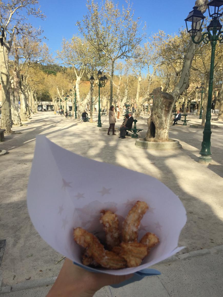 Hmmmm! Ich liebe Churros! Vor allem, wenn sie gerade frisch frittiert sind!