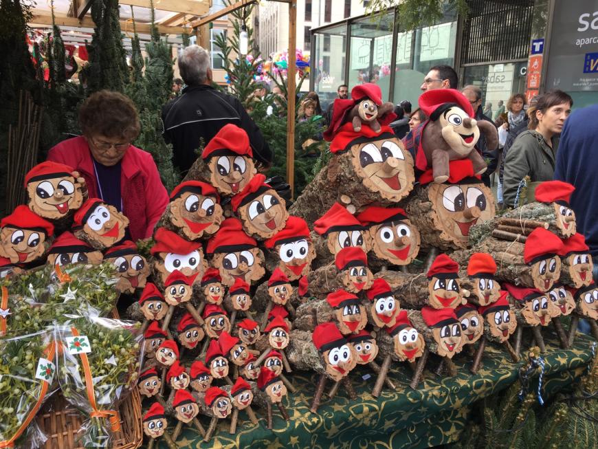 Die Menschen in Barcelona sind mindestens genau so verrückt wie wir, was Weihnachten angeht.