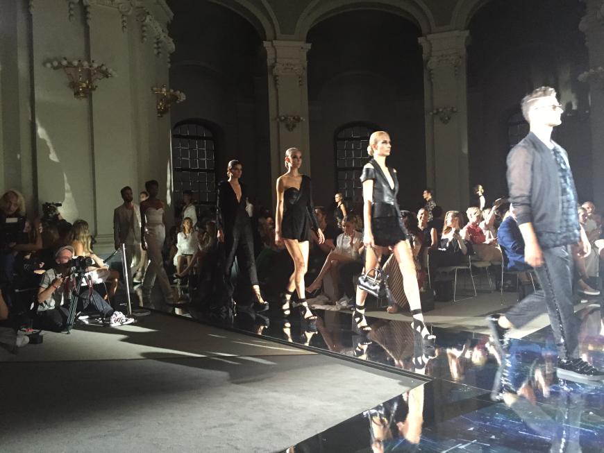 Michael Michalsky präsentiert in einer Kirche in Berlin-Mitte seine Couture Linie