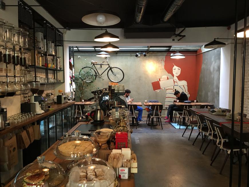 Coffee-break hatte ich im Drip Coffeeist in Asmalimescit-Pera.