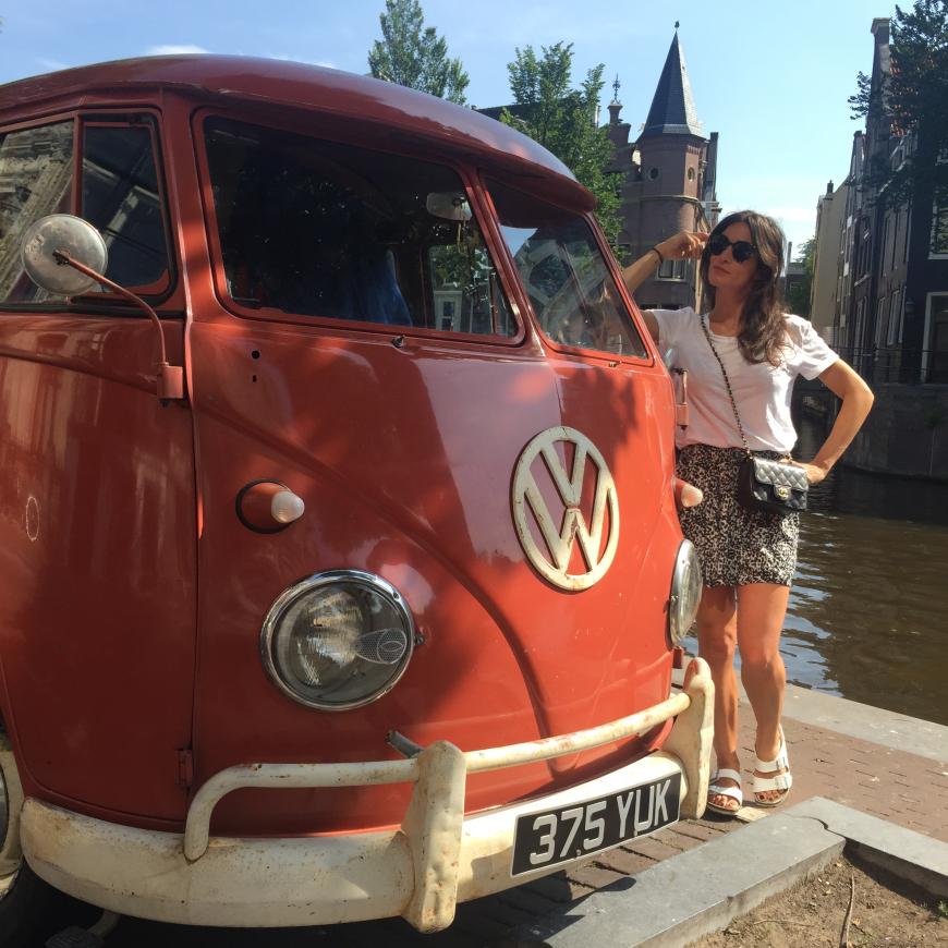 Die Einwohner von Amsterdam haben eine Leidenschaft für Bullis.
