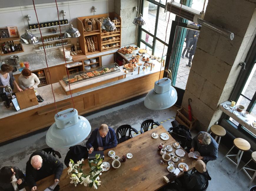 Meine absolute Lieblings-Location zum Frühstücken war das französische Café Charlotte in der Altstadt! Das Café hat drei Etagen, man bekommt also eigentlich immer einen Platz! http://www.bistrocharlotte.com