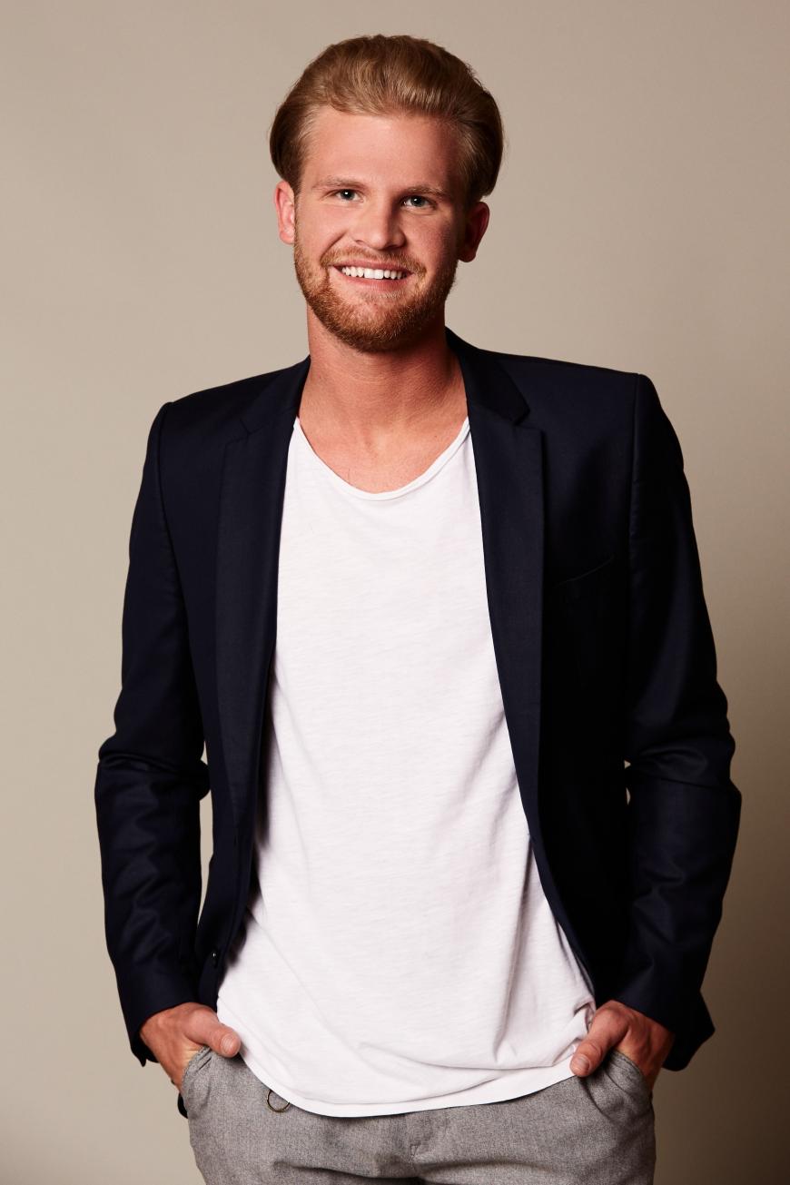 Jan Elsigk, 24, Bank-Mitarbeiter aus Saarbrücken (Keine Rose in Episode 2). Jan auf Instagram