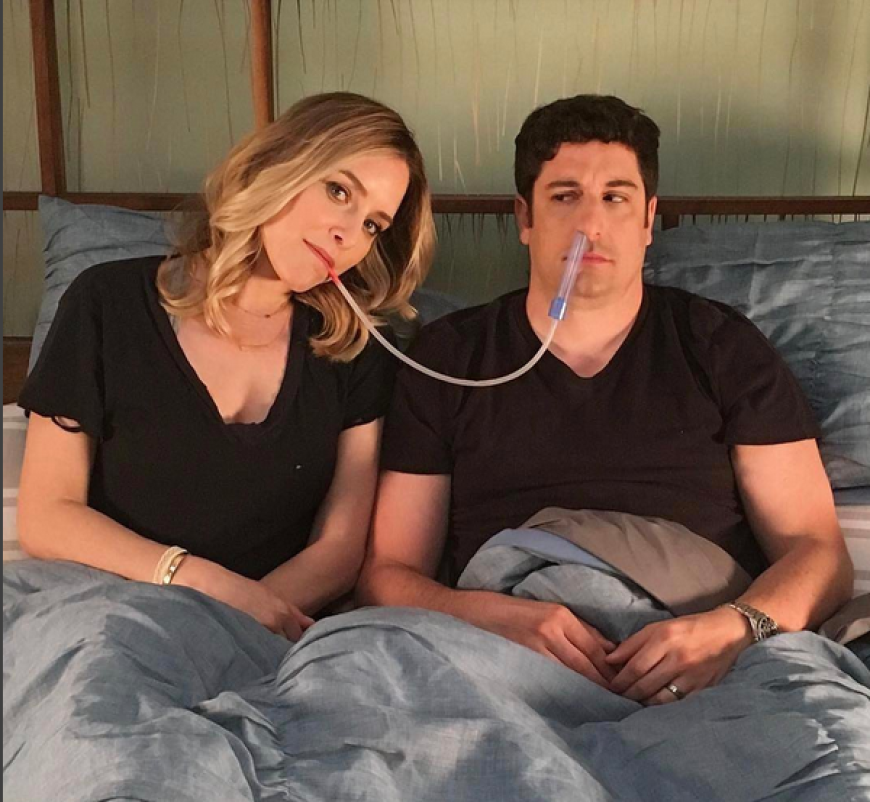 Eng verbunden: Jason Biggs und Jenny Mollen verkünden Baby Nr.2 auf Instagram!