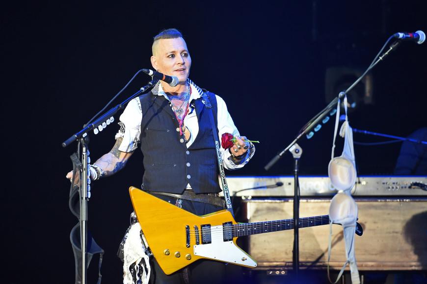 Johnny Depp schockt die Fans weltweit. Ist eine Filmrolle oder sein Alkohol-Entzug schuld an seinem eingefallenen Look?