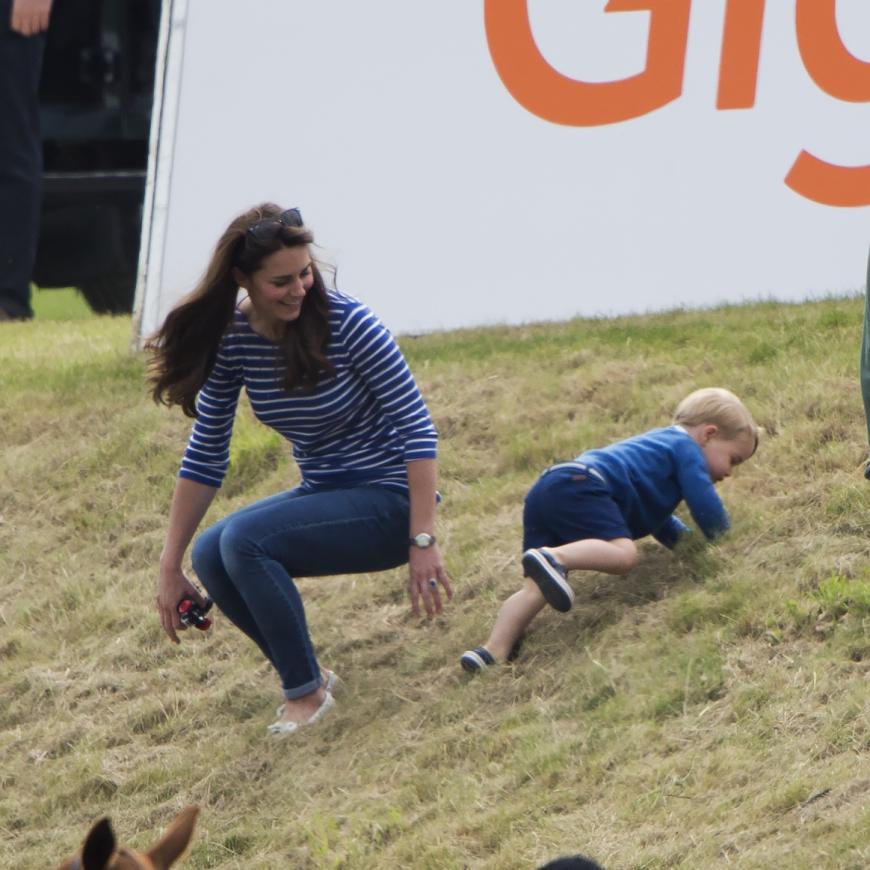 Kleiner Wirbelwind: Prinz George hält Mama Kate ganz schön auf Trab!