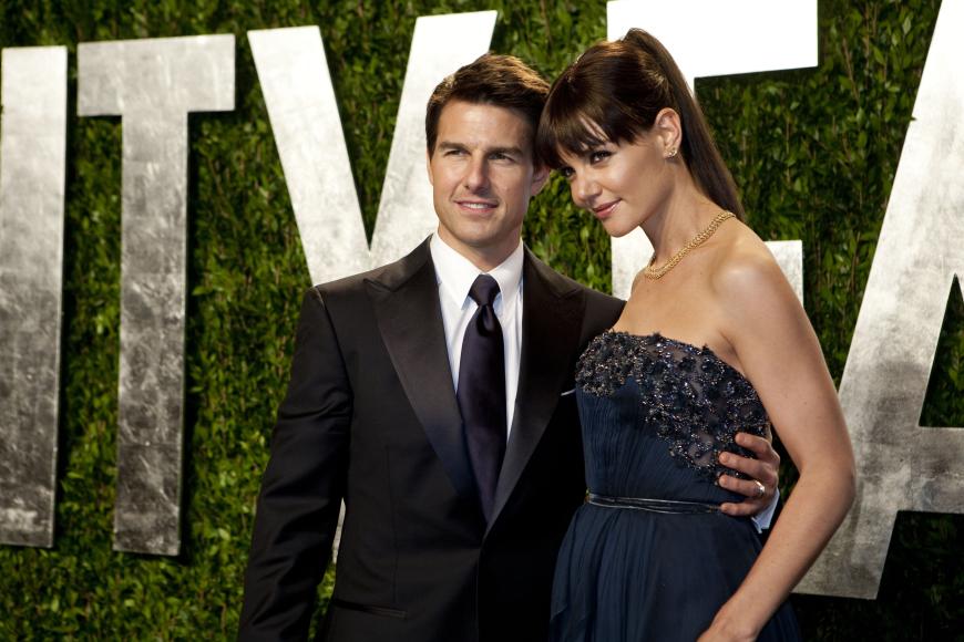 Vor fünf Jahren trennte sich Katie Holmes von ihrem damaligen Mann Tom Cruise. Wegen ihm musste sie die Beziehung zu Jamie geheim halten.