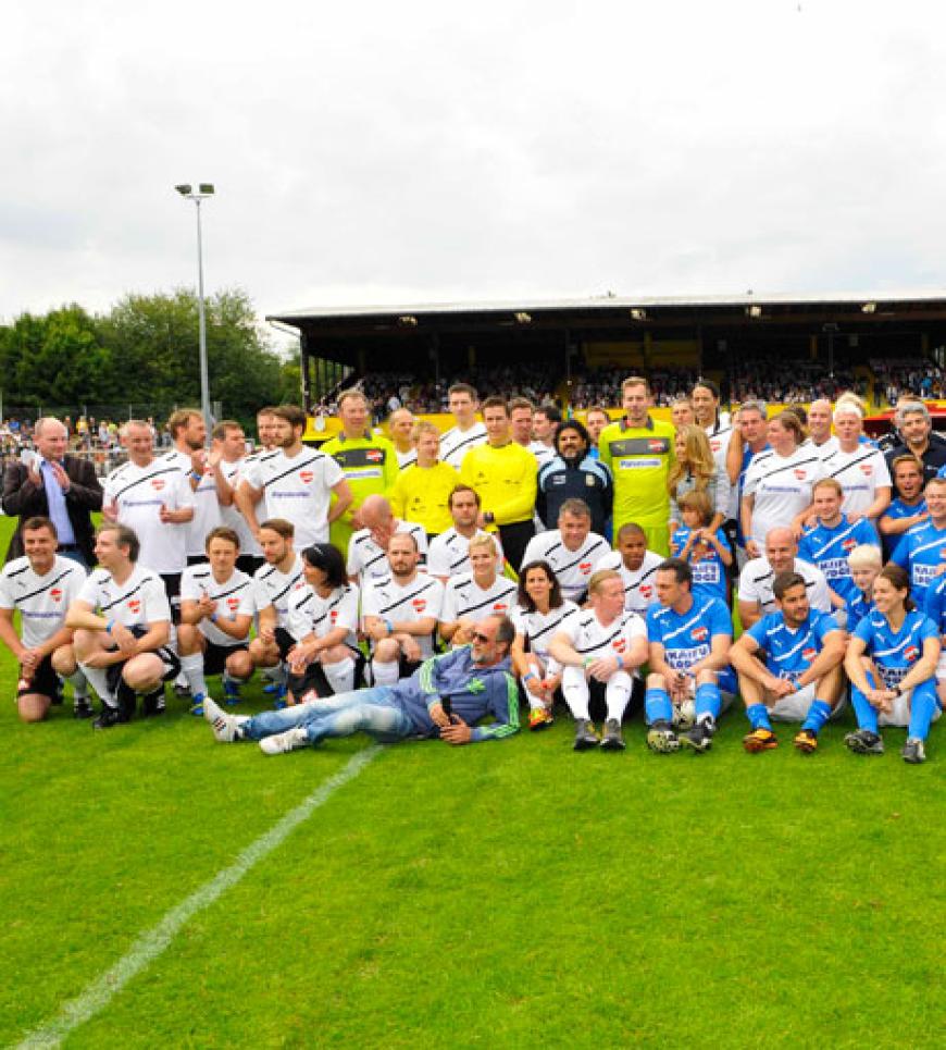 Am 11. August war es wieder soweit: Viele Promis standen für das 6. Charity Benefitz Fussballspiel