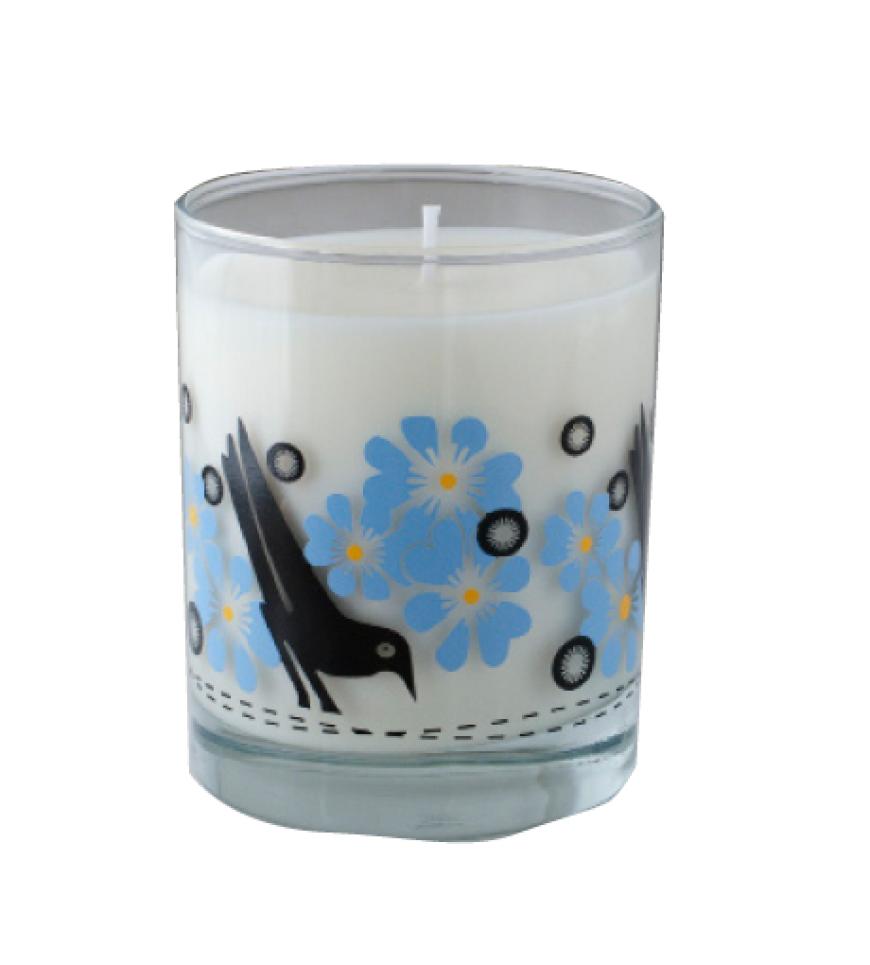 Duftet nach Blutorange: „Curious“ von Crash Candles, über westwing.de, ca. 14 Euro
