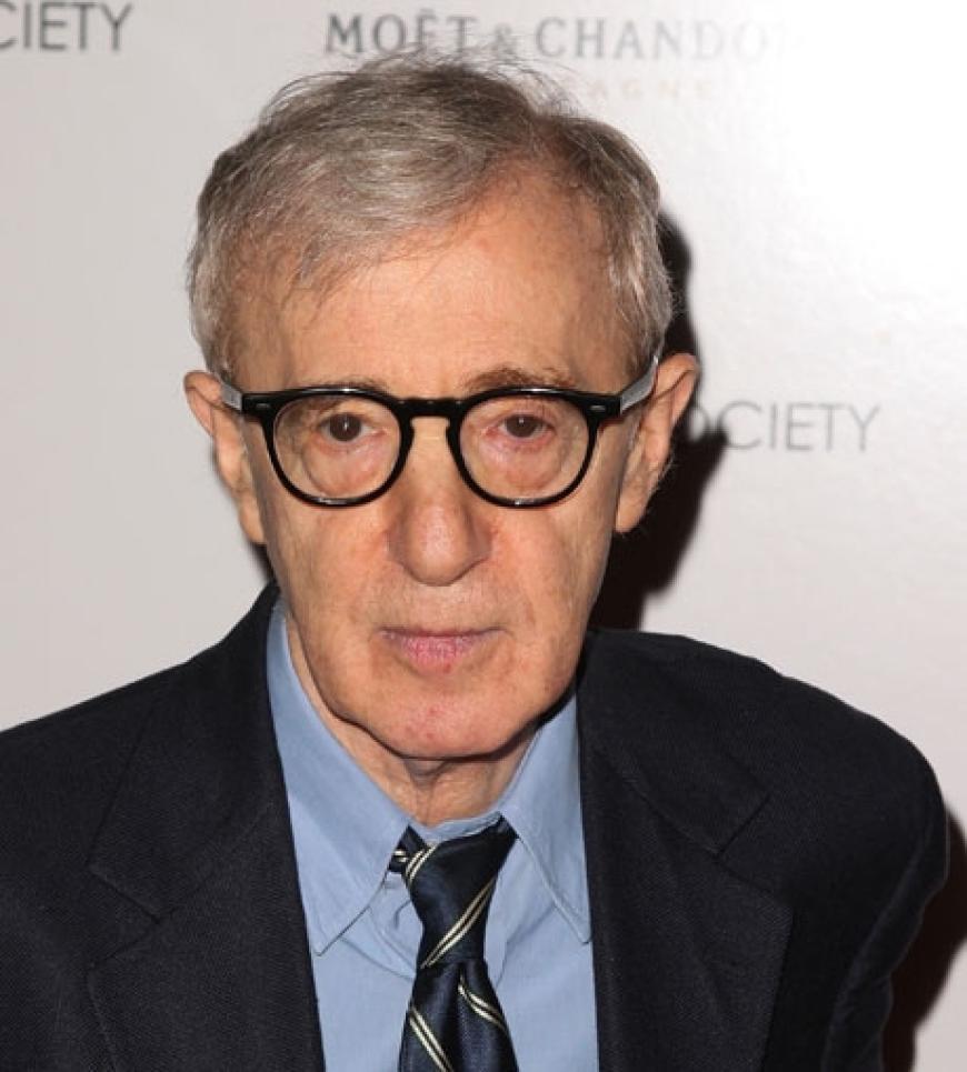 Regisseur Woody Allen hat mit seiner ersten Frau Mia Farrow einen gemeinsamen Sohn namens Satchel (= Schulranzen) Farrow. Was sich die beiden da wohl gedacht haben ...