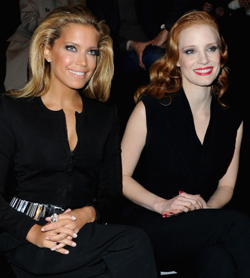 Die vergangene Woche stand Paris Kopf: Die Fashion Week zog viele internationale Stars an. Da traf eine Sylvie van der Vaart auf Hollywood-Star Jessica Chastain. Und auch diese Stars kamen an die Seine!
