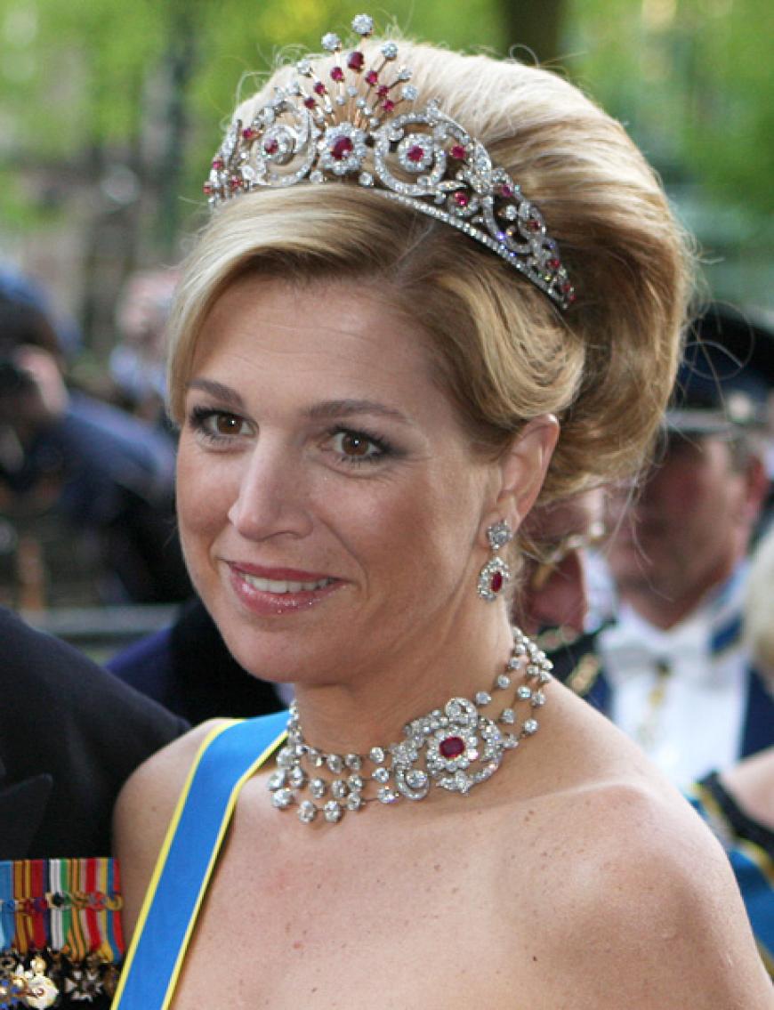 Máxima wurde vor ihrer Hochzeit genau unter die Lupe genommen. Königin Beatrix hat angeblich den niederländischen Geheimdienst auf die Argentinierin angesetzt, um mögliche Kratzer in ihrem Sauber-Image vom Königshaus abzuwenden
