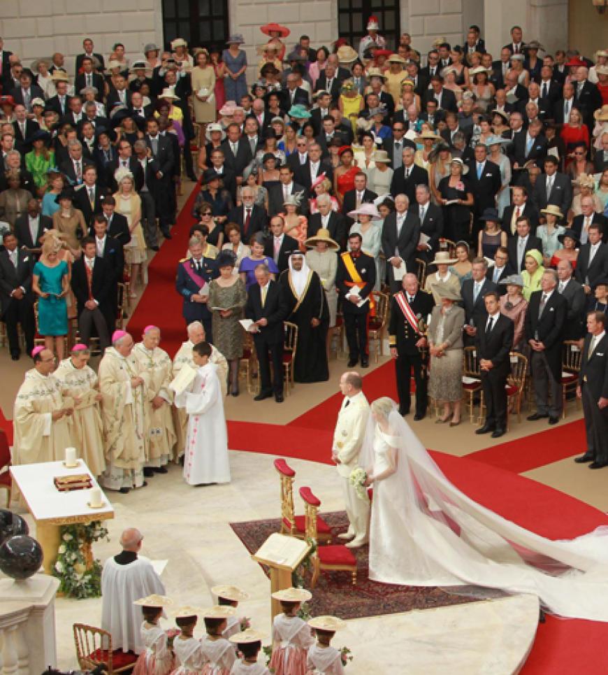 Am Samstag, den 02. Juli 2011, gaben sich Fürst Albert von Monaco und Charlene Wittstock im Ehrenhof des monegassischen Palasts das Ja-Wort