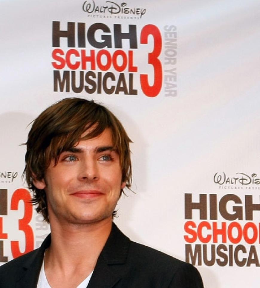 Bekannt wurde Zac durch die Disney-Fernsehfilme High School Musical 1, 2 und 3. Efron verglich die Filme mit Grease und freut sich, bei den Zuschauern das gleiche