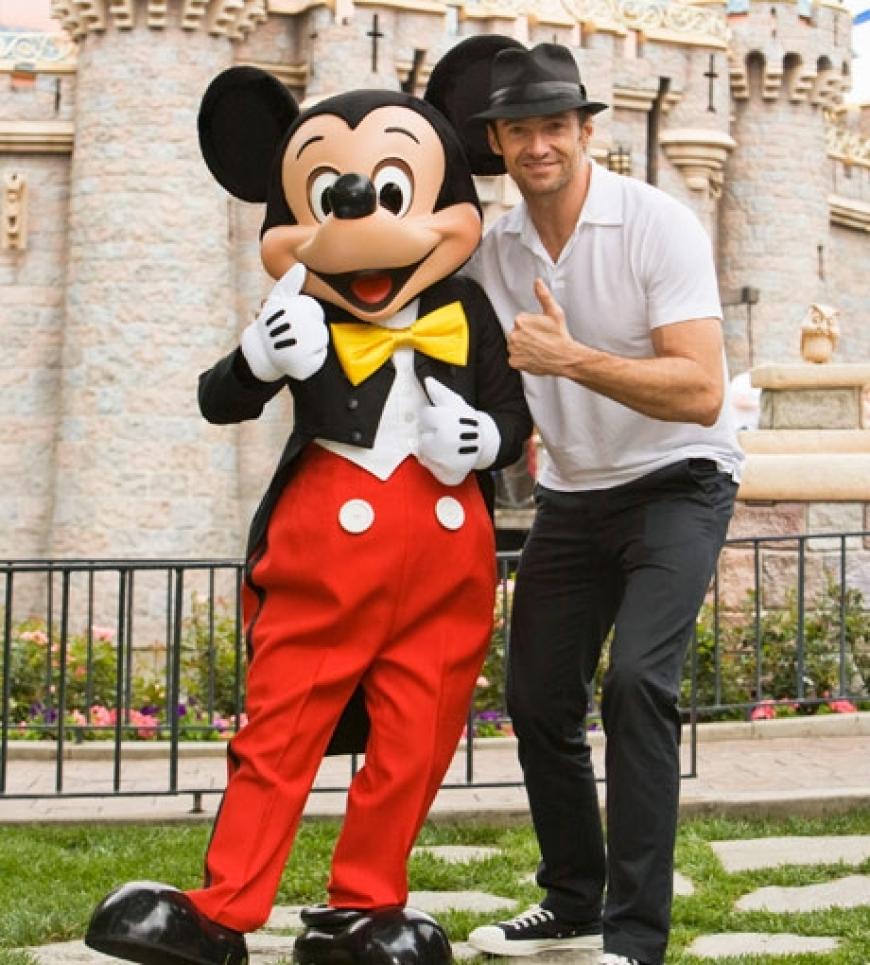 Ein Erinnerungsfoto mit Mickey Mouse darf natürlich nicht fehlen