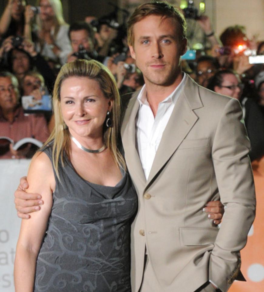 Frauenschwarm Ryan Gosling nimmt seine Mutter häufiger mit zu Premieren