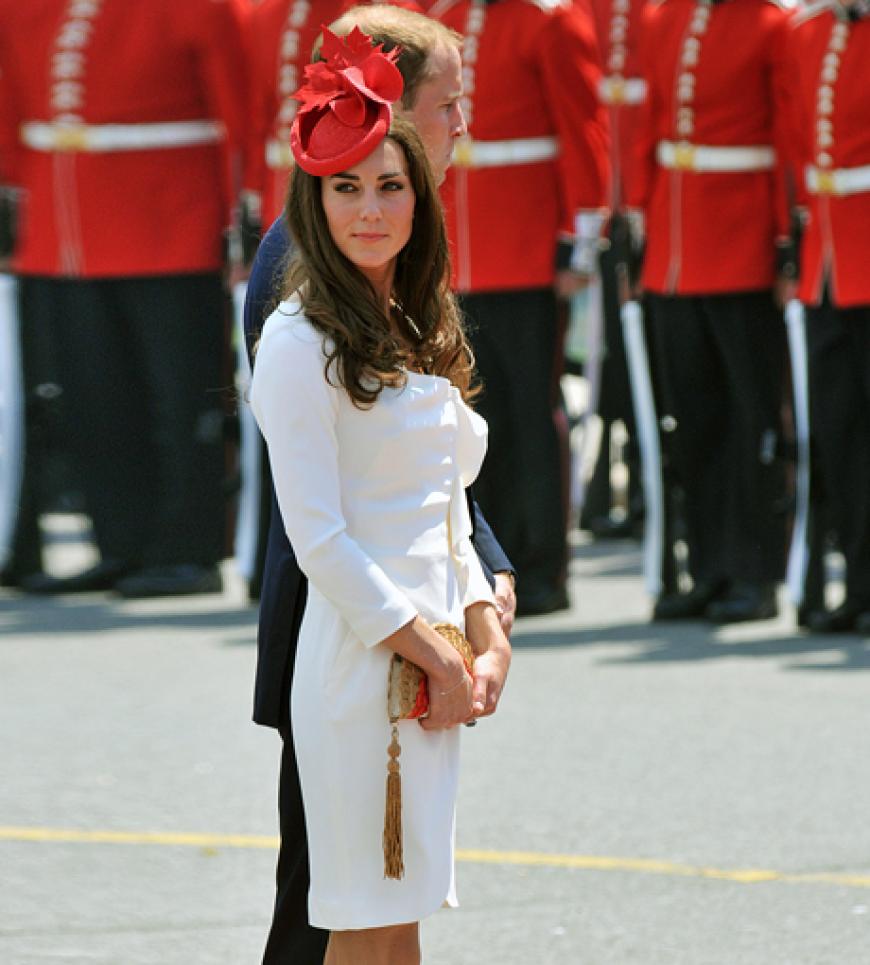 Sie hat nicht nur innerhalb kürzester Zeit unsere Herzen erobert - sondern auch die internationalen Style-Rankings: Kate Middleton wurde in der diesjährigen
