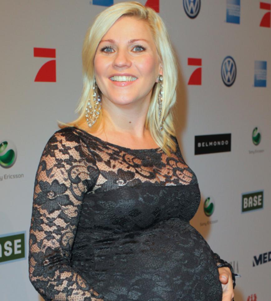 Aleksandra Bechtel ist hochschwanger und präsentierte stolz ihren Babybauch