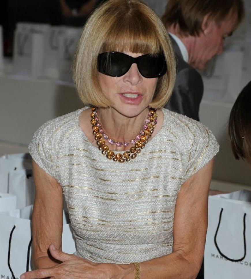 Von ihrem Urteil hängt der Erfolg einer Kollektion ab: Anna Wintour sitzt in der ersten Reihe bei Marc Jacobs