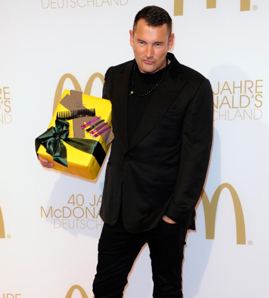 Designer Michael Michalsky brachte sogar ein kleines Geschenk mit