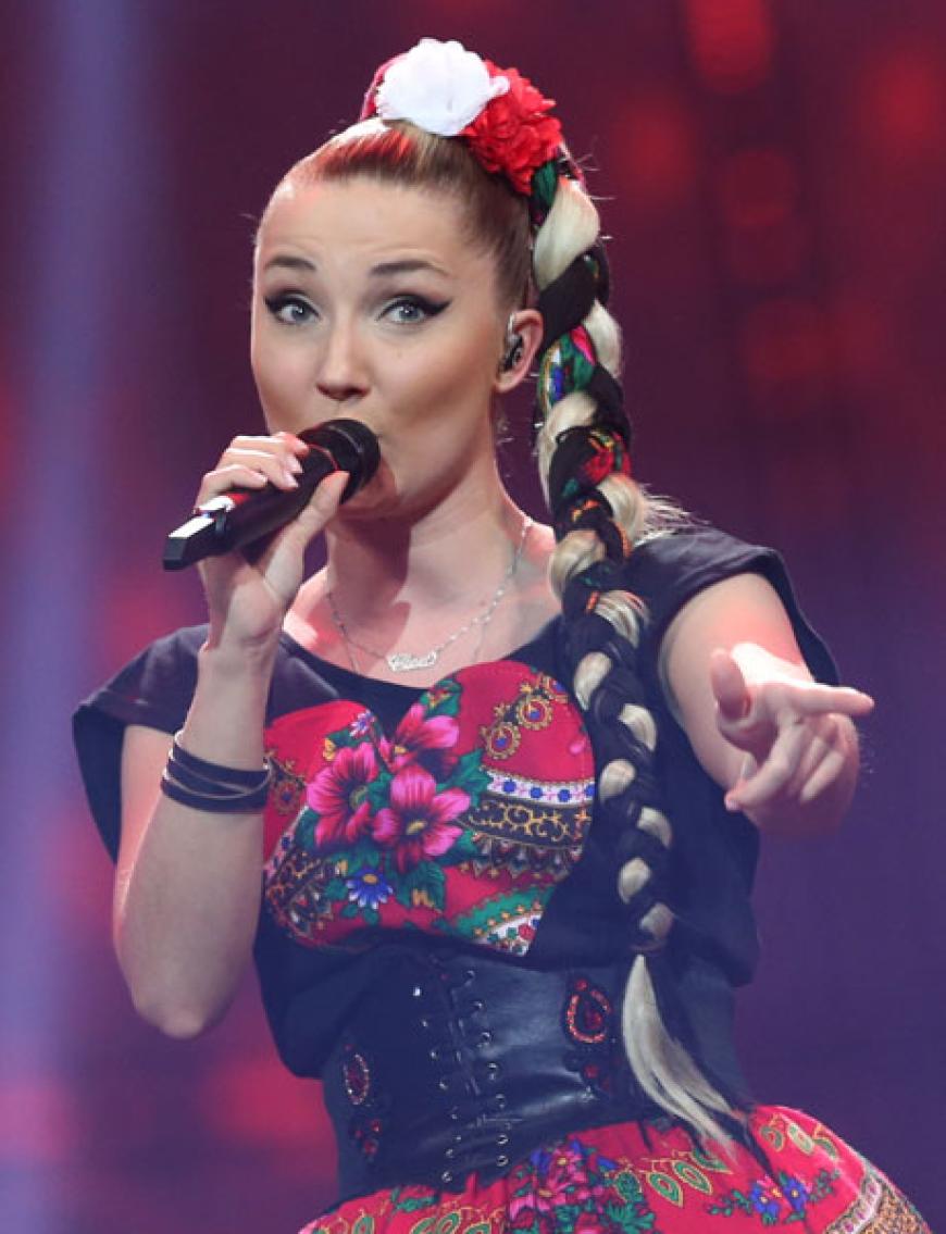 9: Im Folklore-Outfit für Polen - Donatan & Cleo