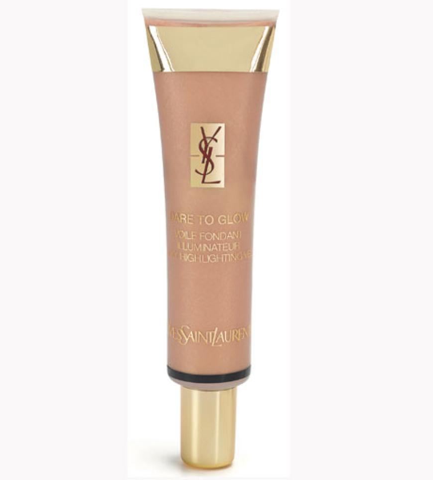 Frisch aussehen und gleichzeitig strahlen durch den Highlighter